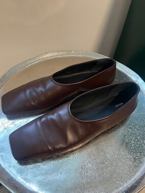 NEOUS Women's Square-Toe Brown Leather flats